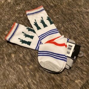 NWT Patriotic Red White & Blue w/liberty statue